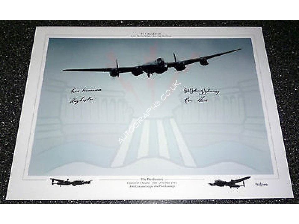 Dambuster 617 Sqn Grayston Johnston Munro signed authentic autograph genuine photo. COA UACC