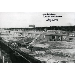 WW2 Dick Starkey Stalag Luft III genuine signed autograph photo. COA UACC