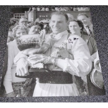 Stirling Moss F1 genuine authentic autograph signed image 2. COA UACC