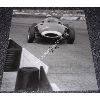 Stirling Moss F1 genuine authentic autograph signed image 3. COA UACC
