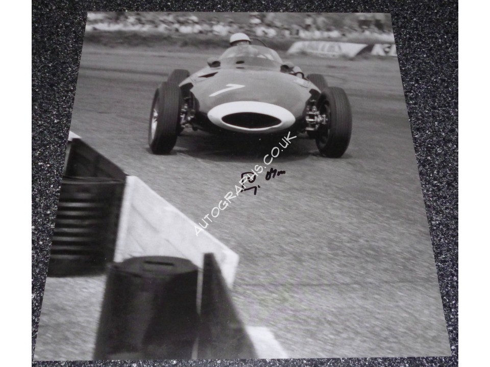 Stirling Moss F1 genuine authentic autograph signed image 3. COA UACC