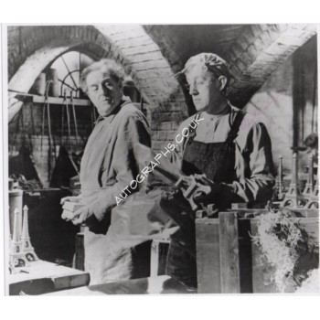 Alec Guinness genuine authentic autograph signed photo 4. COA UACC