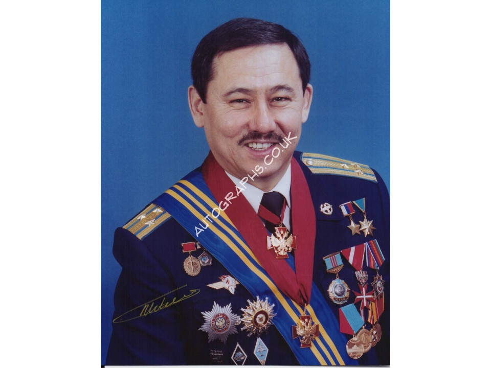 Cosmonaut Talgat Musabayev authentic signed autograph photo. COA UACC