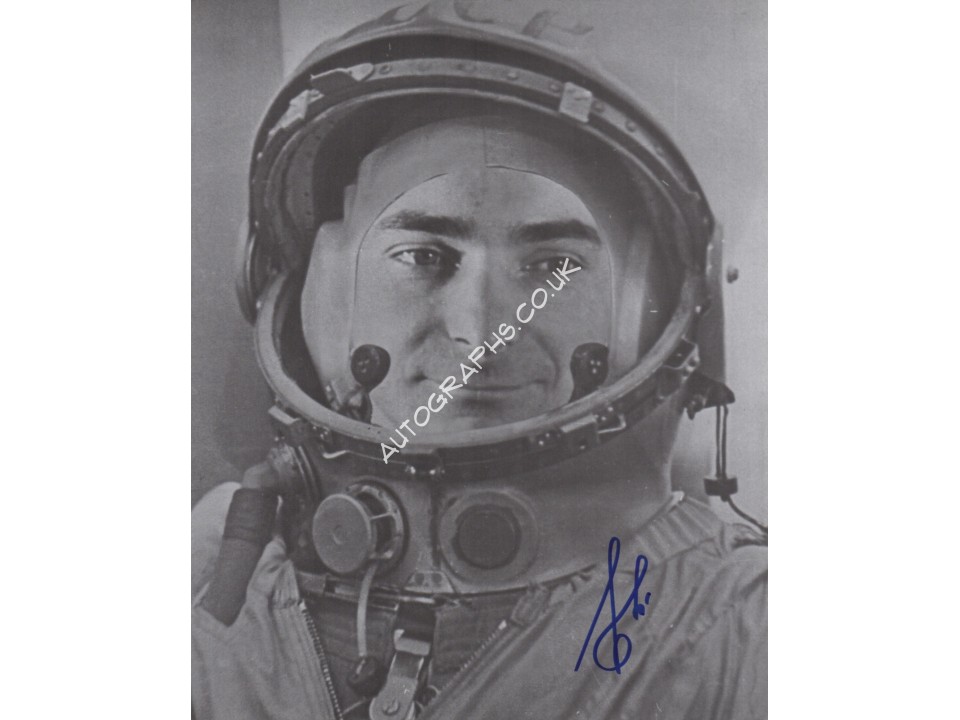 Cosmonaut Valery Bykovsky genuine authentic signed autograph image 2. COA UACC