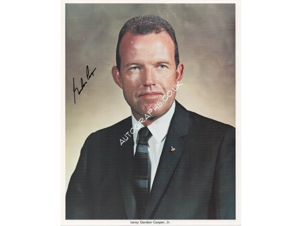 Gordon Cooper Mercury 7 signed genuine signature photo. COA UACC