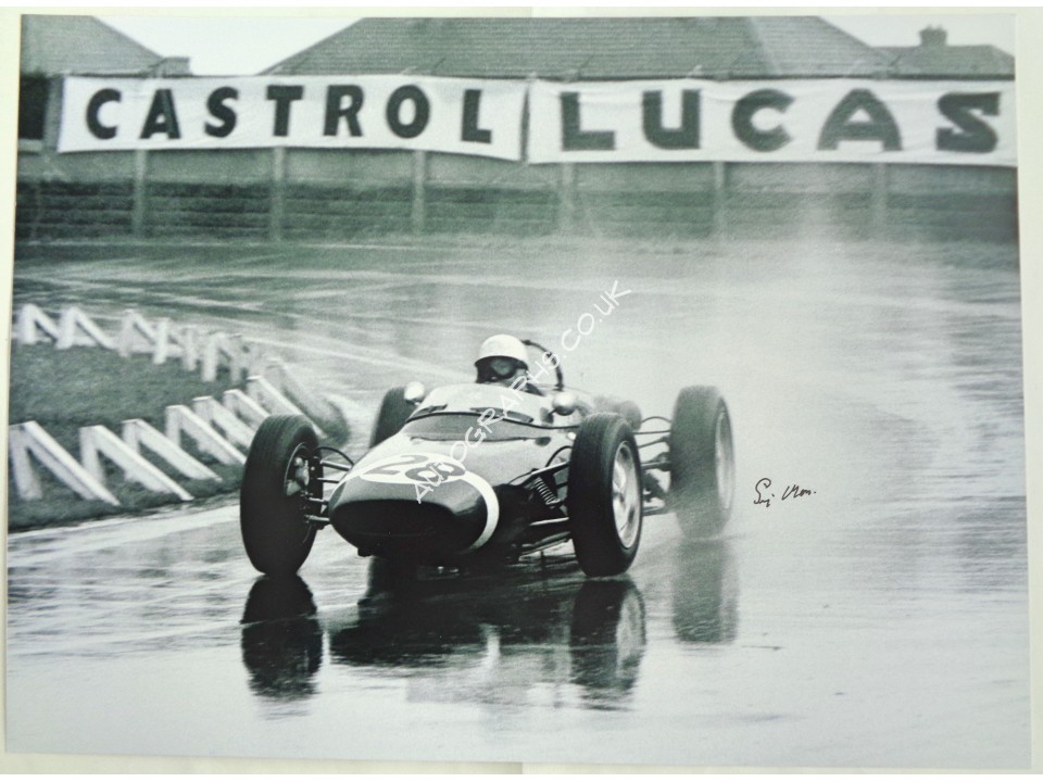 Stirling Moss original authentic genuine signed autograph photo. COA UACC Stirling Moss original authentic genuine signed autograph photo. COA UACC