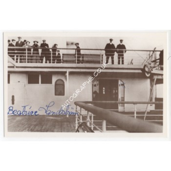 RMS Titanic Survivor Beatrice Lindstrom signed genuine signature autograph. COA UACC