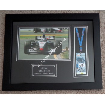 Mika Hakkinen F1 genuine autograph signature signed pass display. COA UACC