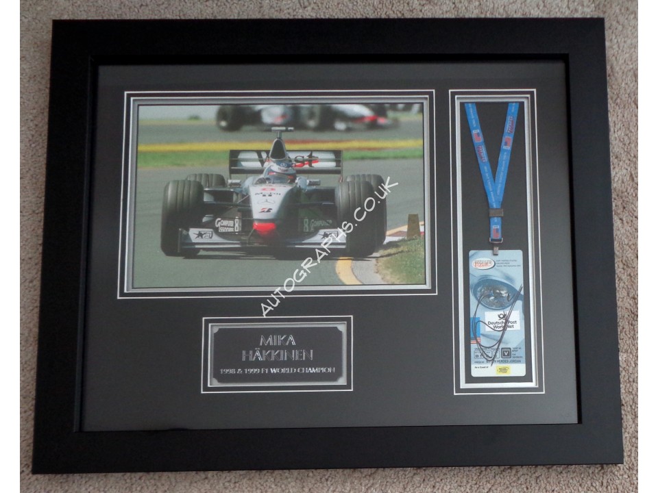 Mika Hakkinen F1 genuine autograph signature signed pass display. COA UACC Mika Hakkinen F1 genuine autograph signature signed pass display. COA UACC