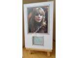 Marianne Faithfull signed authentic genuine signature autograph display. COA UACC