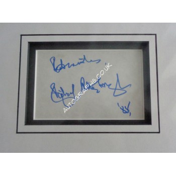 Richard Attenborough authentic signed genuine autograph photo display. COA UACC