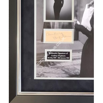 Audrey Hepburn authentic signed genuine signature photo display. COA UACC