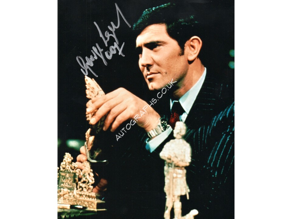 George Lazenby James Bond 007 signed genuine autograph photo 5. COA UACC George Lazenby James Bond 007 signed genuine autograph photo 5. COA UACC