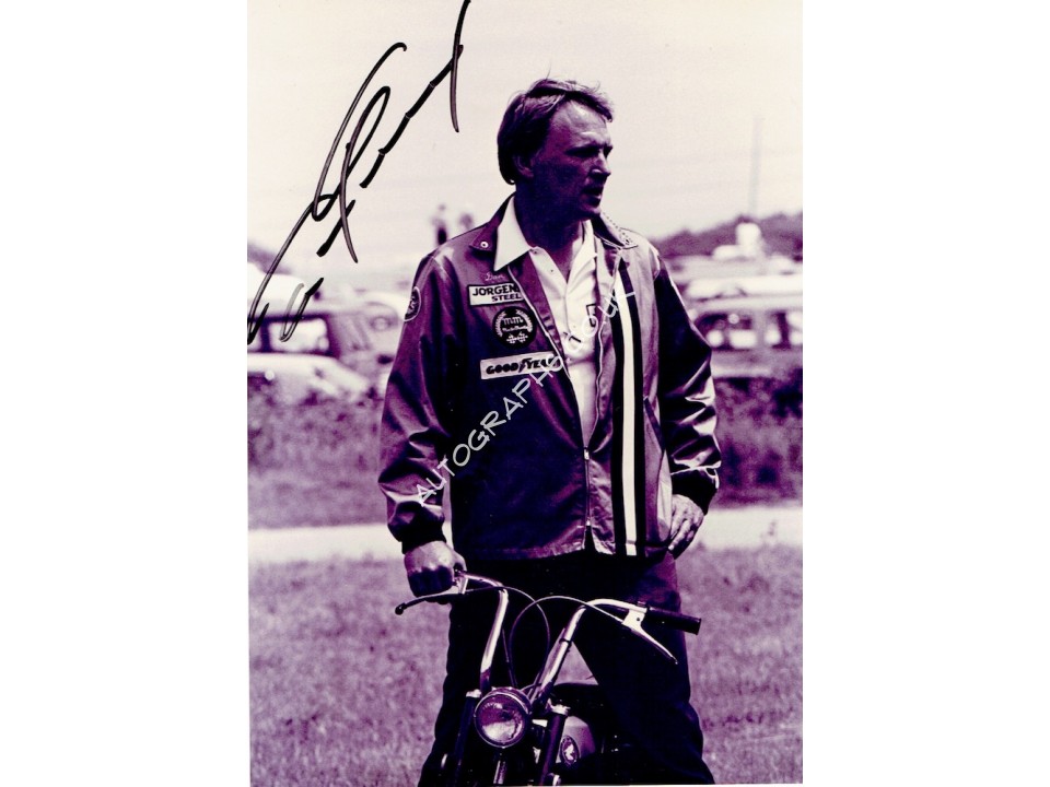Dan Gurney genuine original authentic signed autograph photo. COA UACC