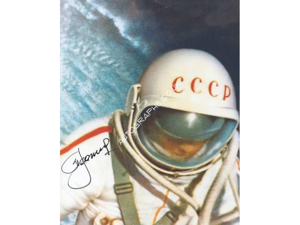 Alexei Leonov cosmonaut signed authentic genuine signature photo 5. COA UACC