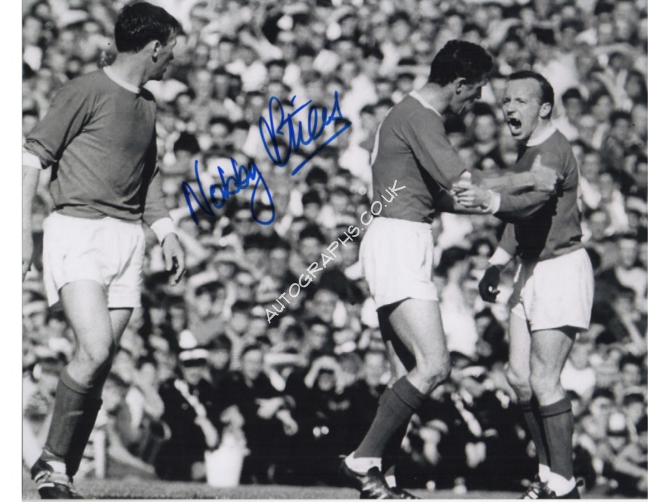 Nobby Styles Man United WC 1966 signed genuine signature photo 6. COA UACC