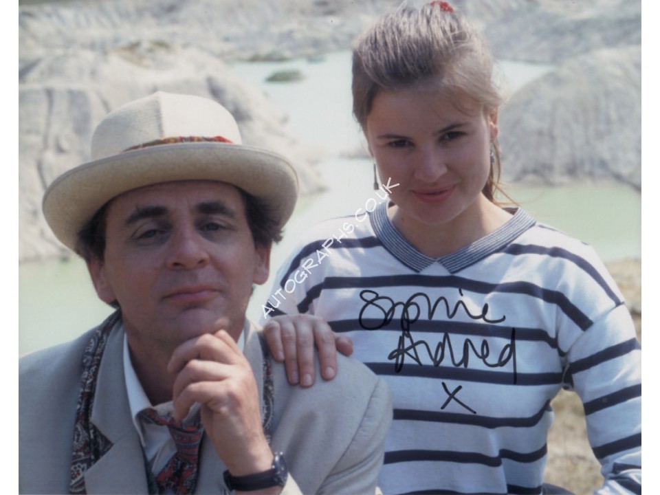 Sophie Aldred Doctor Who signed genuine signature authentic signed photo 2. COA UACC
