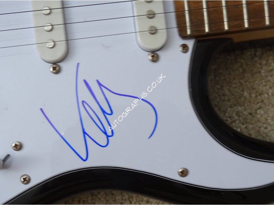 Kelly Jones Stereophonics music genuine signed authentic signature guitar. COA UACC