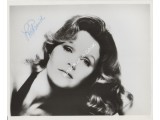 Lee Remick genuine signed autograph photo. COA UACC Lee Remick genuine signed autograph photo. COA UACC