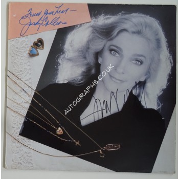 Judy Collins signed authentic genuine signature album. COA UACC
