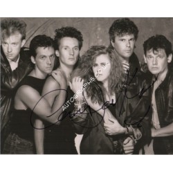 Carol Decker signed authentic genuine signature photo. COA UACC