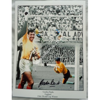 Gordon Banks WC 1966 signed authentic genuine autograph photo. COA UACC