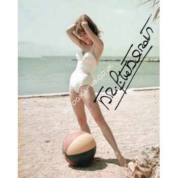 Brigitte Bardot authentic signed genuine signature photo. COA UACC