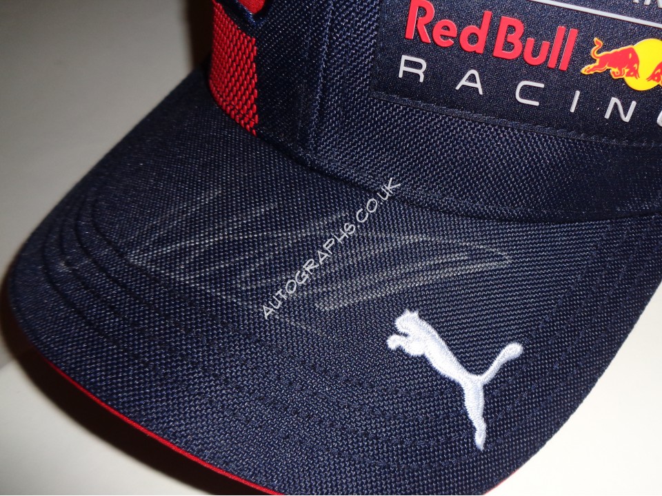 Max Verstappen F1 Red Bull signed genuine signature authentic cap. COA UACC