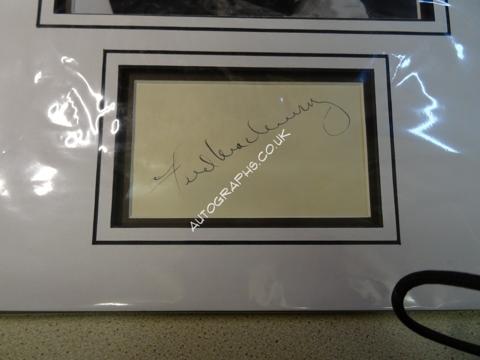 Fred MacMurray signed genuine signature autograph display. COA UACC