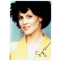 Sigourney Weaver  genuine authentic signed autographs. COA UACC