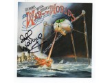 Jeff Wayne War of the Worlds signed genuine signature autograph CD. COA UACC Jeff Wayne War of the Worlds signed genuine signature autograph CD. COA UACC
