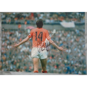 Johan Cruyff football signed genuine signature autograph photo. COA UACC