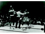 Joe Frazier Boxing Ali signed genuine signature autograph photo. COA UACC