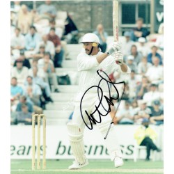 Graham Gooch original authentic genuine signed photo. COA UACC