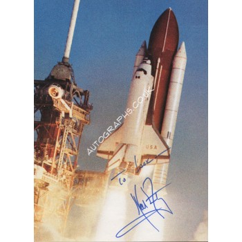 Neil Armstrong Apollo signed Genuine signature image. COA UACC