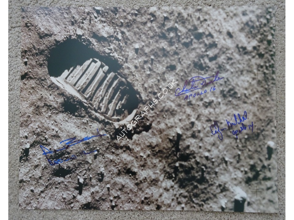 Apollo 12  15 16 First footprint authentic signed Genuine signature photo. COA UACC