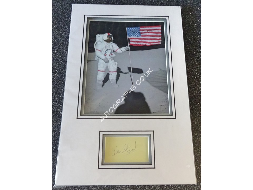 Alan Shephard Apollo 14 signed genuine signature autograph display. COA UACC