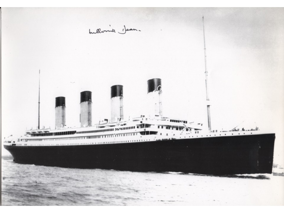RMS Titanic Millvina Dean authentic genuine signed image survivor. COA UACC RMS Titanic Millvina Dean authentic genuine signed image survivor. COA UACC