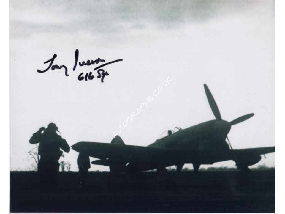 WW2 BOB Tony Iverson DFC signed authentic autograph photo 2. COA UACC