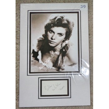 Billie Whitelaw authentic signed genuine autograph photo display. COA UACC