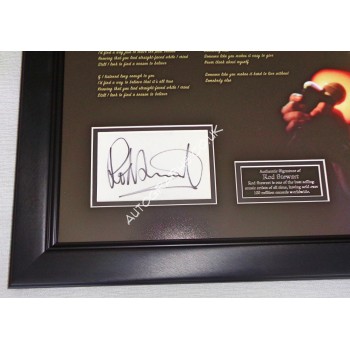 Rod Stewart Reason to Believe music authentic signed genuine signature display. COA UACC Rod Stewart Reason to Believe music authentic signed genuine signature display. COA UACC