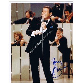 Tony Bennett  original authentic genuine autograph signed photo. COA UACC