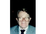 Roger Bannister - 4 Minute Mile signed authentic genuine signature. COA UACC