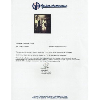 Nicole Kidman signed authentic genuine signature. COA UACC Nicole Kidman signed authentic genuine signature. COA UACC