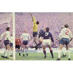 Bobby Moore signed authentic genuine signature image. COA UACC