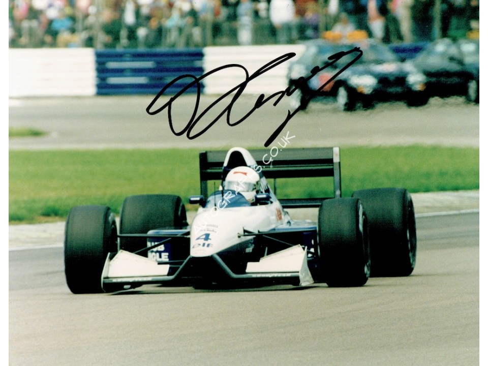 Andrea De Cesaris signed authentic genuine signature photo. COA UACC Andrea De Cesaris signed authentic genuine signature photo. COA UACC