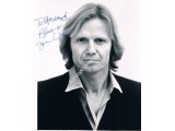Jon Voight original authentic genuine signed photo. COA UACC Jon Voight original authentic genuine signed photo. COA UACC