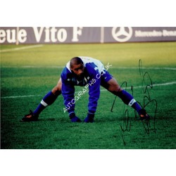 Roberto Carlos original authentic genuine signed photo. COA UACC