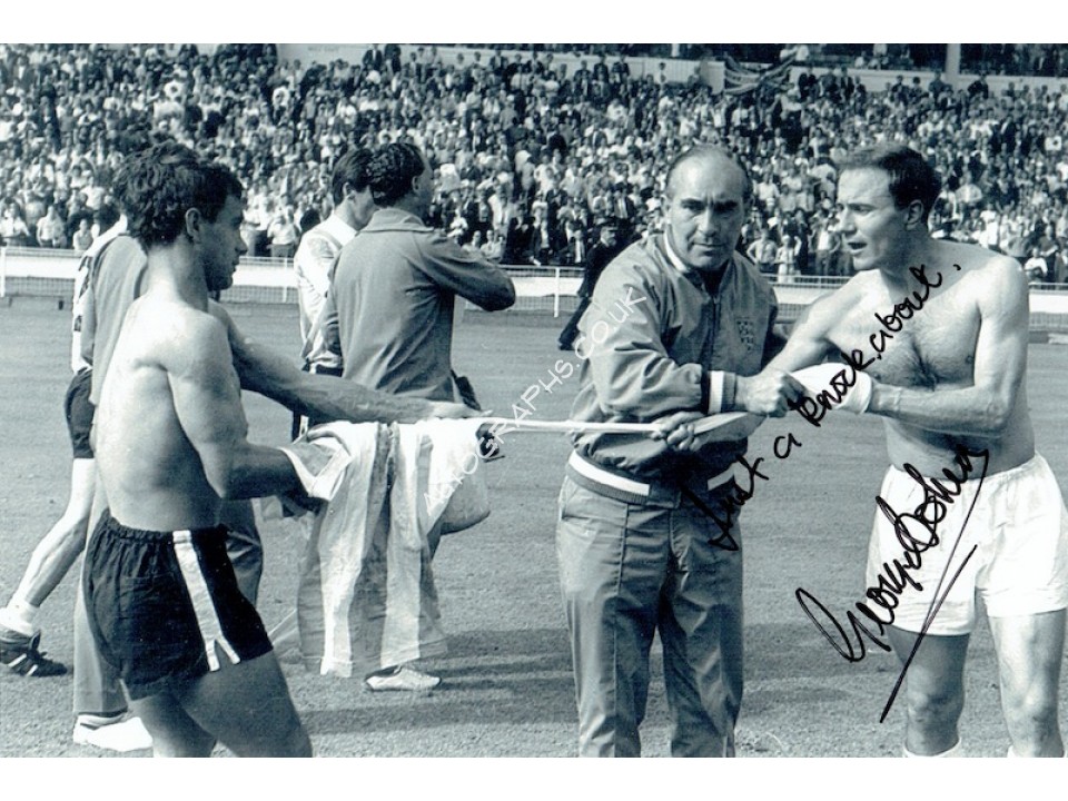 George Cohen original authentic genuine signed photo. COA UACC