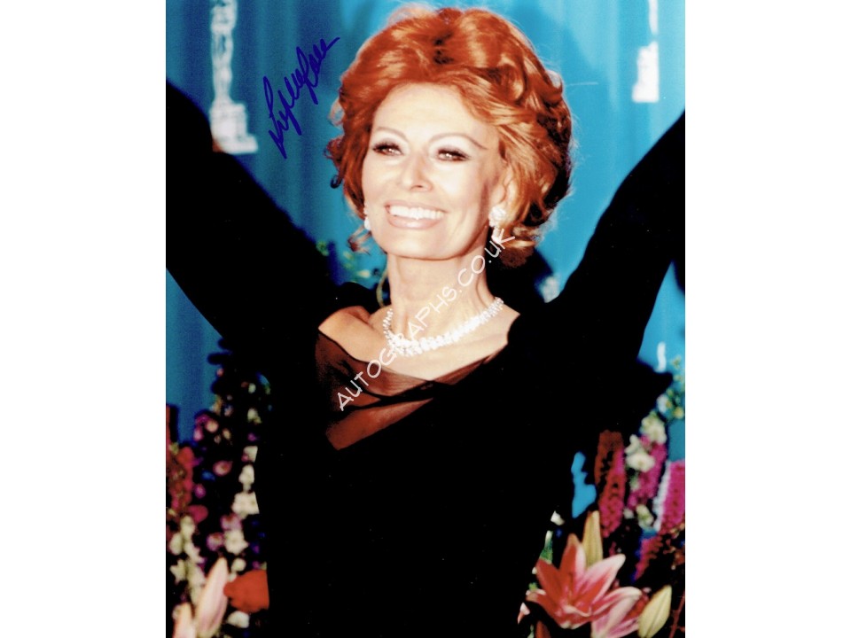 Sophia Loren original authentic genuine signed photo. COA UACC Sophia Loren original authentic genuine signed photo. COA UACC